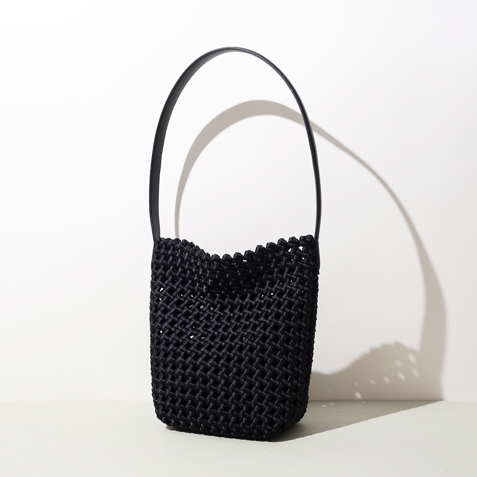 2026 New Denim Woven Shoulder  - Women Bags Jw Pei 评论和价格