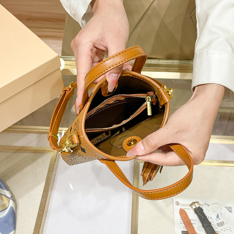 2026 New Hong Kong Genuine Lea - Women Bags Jw Pei 评论和价格