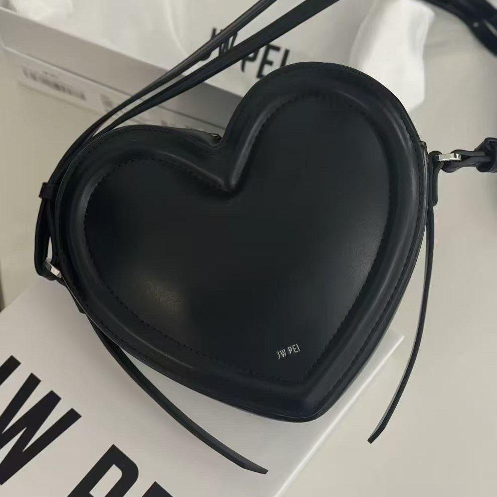 JWPEI heart-shaped crossbody b - Women Bags Jw Pei 评论和价格