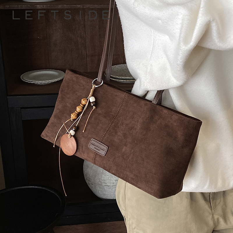LEFTSIDE Retro Suede Shoulder  - Women Bags In Trend 评论和价格